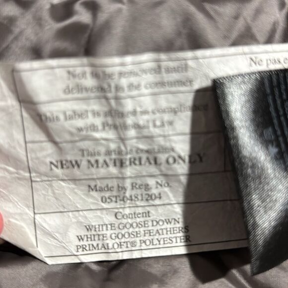 Lululemon Brave the Cold Vest - Picture 8 of 13